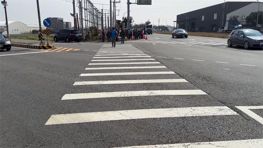 彰化3姐弟遭撞路口重劃! 未來將改Z字行穿線+庇護島保護行人
