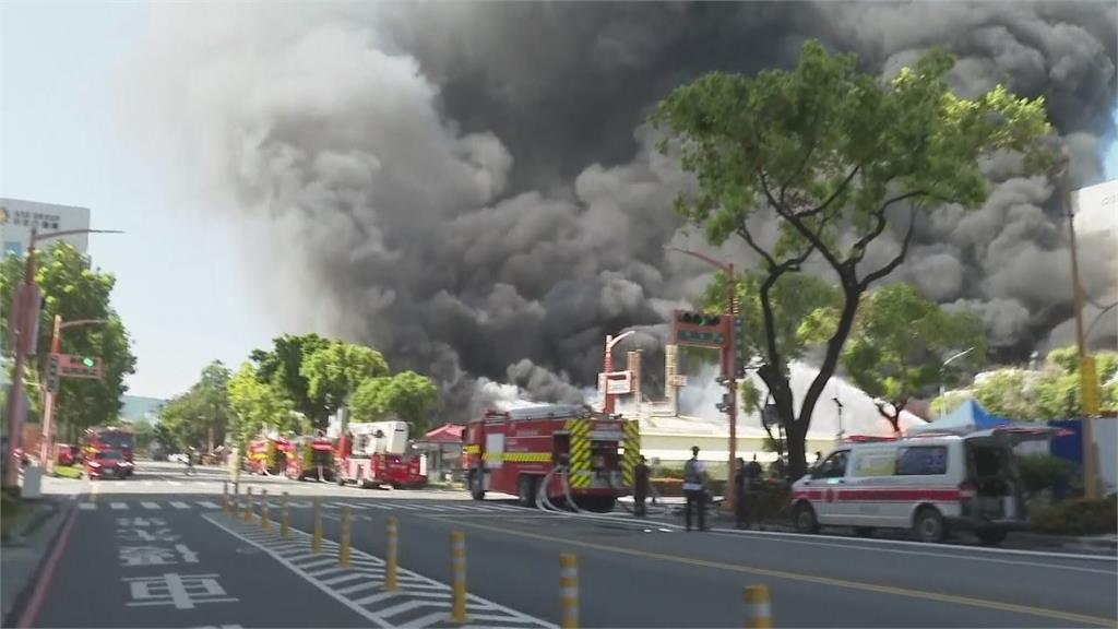 塑美貝壓克力工廠爆炸陷火海　火勢狂燒8小時