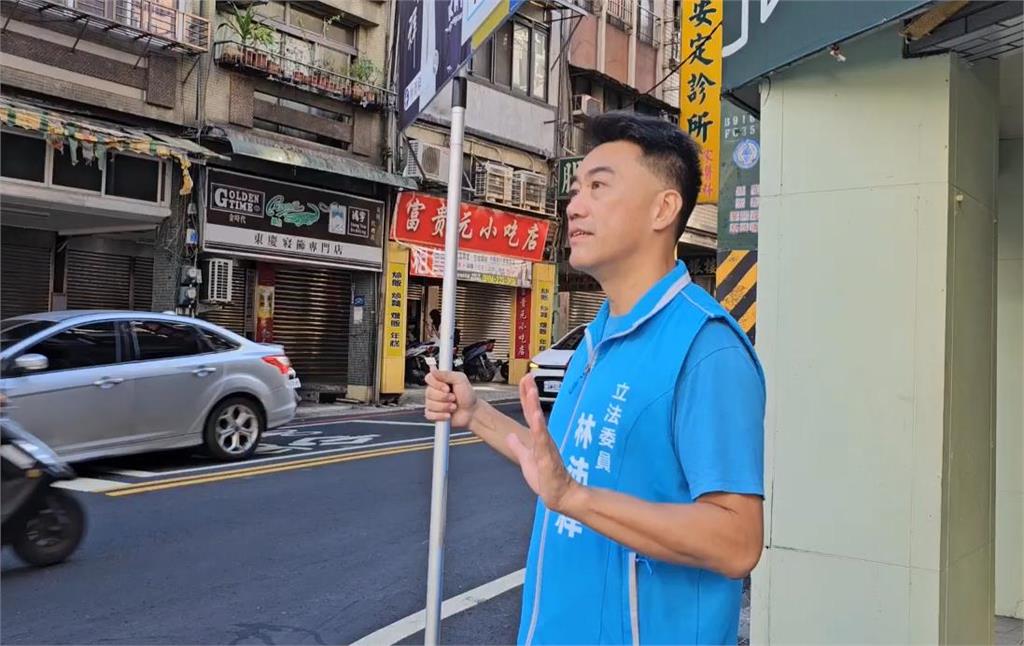 延押案恐衝高同意罷免票數? 林沛祥孤軍站路口舉牌拉票