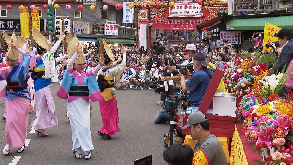 睽違四年！日本阿波舞團來了　赴松山慈祐宮熱鬧踩街