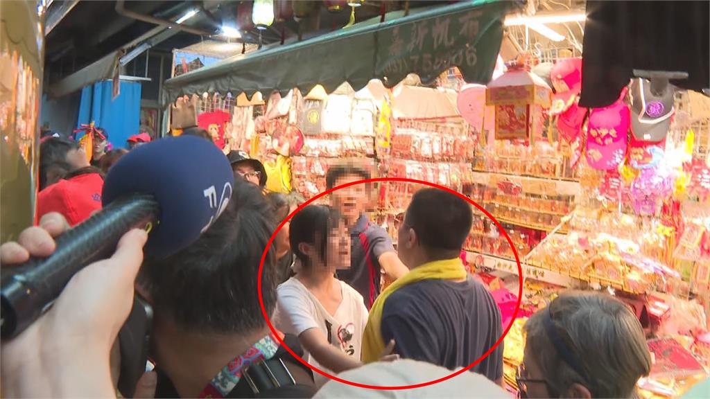 快新聞／白沙屯媽祖進香爆衝突！1男1女互飆粗口還推人　「香燈腳」全看傻