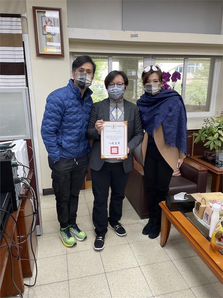 廖家儀8點檔《市井豪門》處境相當心酸! 戲外帶全家做公益