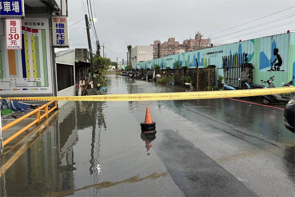 快新聞/不要出門!雨彈狂炸 嘉義縣緊急停班、停課