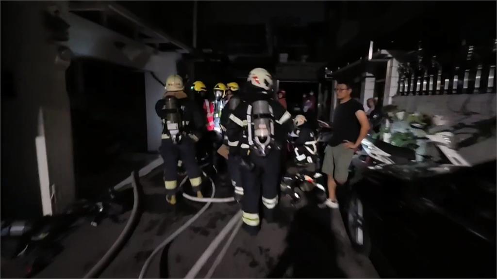 嘉義市東區透天民宅大火　一家三口命喪火窟