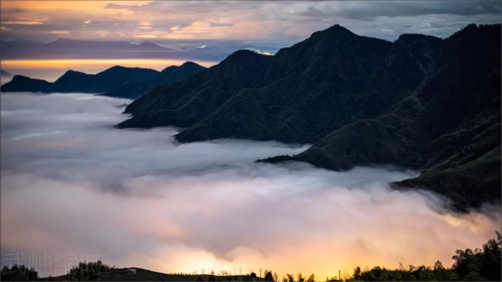 大崙山雨後天空繽紛多彩　雲海伴夕陽景色絕美