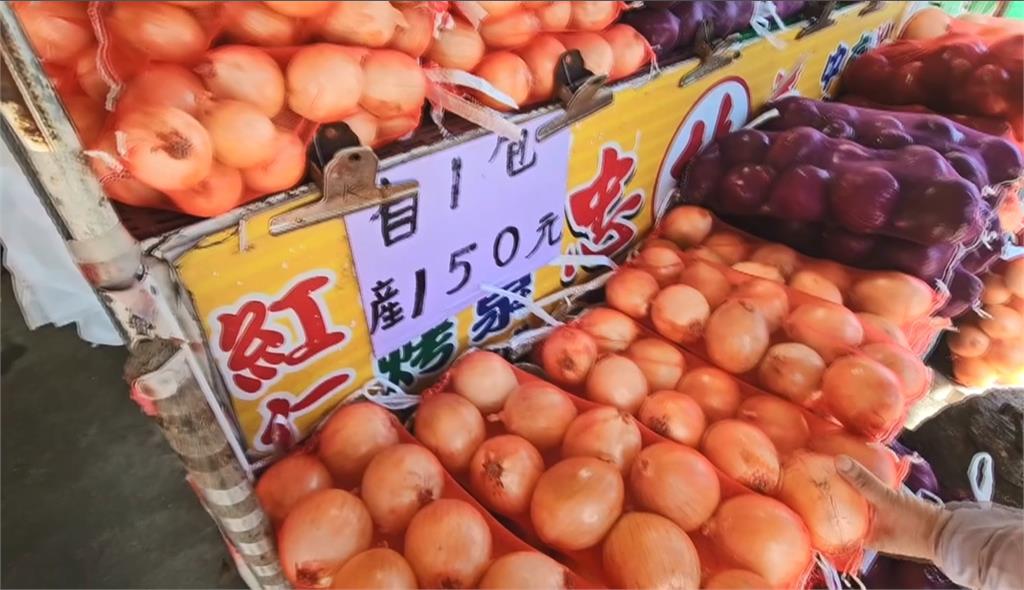 發黑飄異味！遭控販售泡水洋蔥　業者：賣出前都會檢查