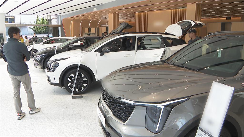 新年換車潮！韓國車廠推中古車展　吸大批民眾賞車