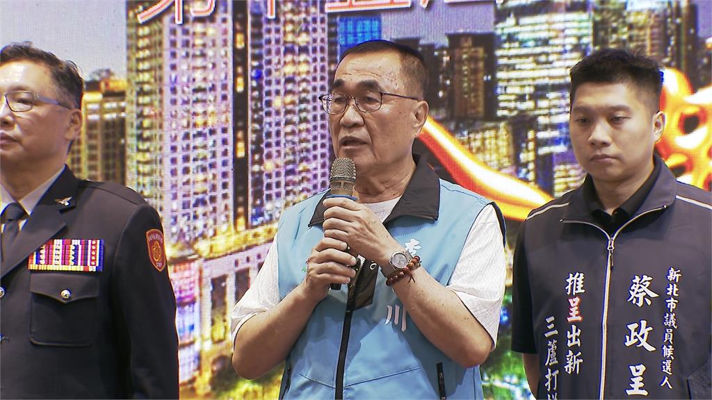 互動冷冰冰？侯友宜致詞完就走　留李四川獨自敬酒