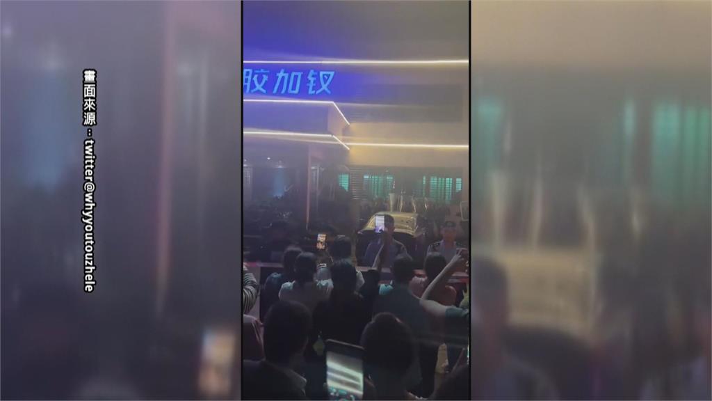 海南爆激烈抗爭「一度傳槍響」　出動鎮暴警察圍人牆