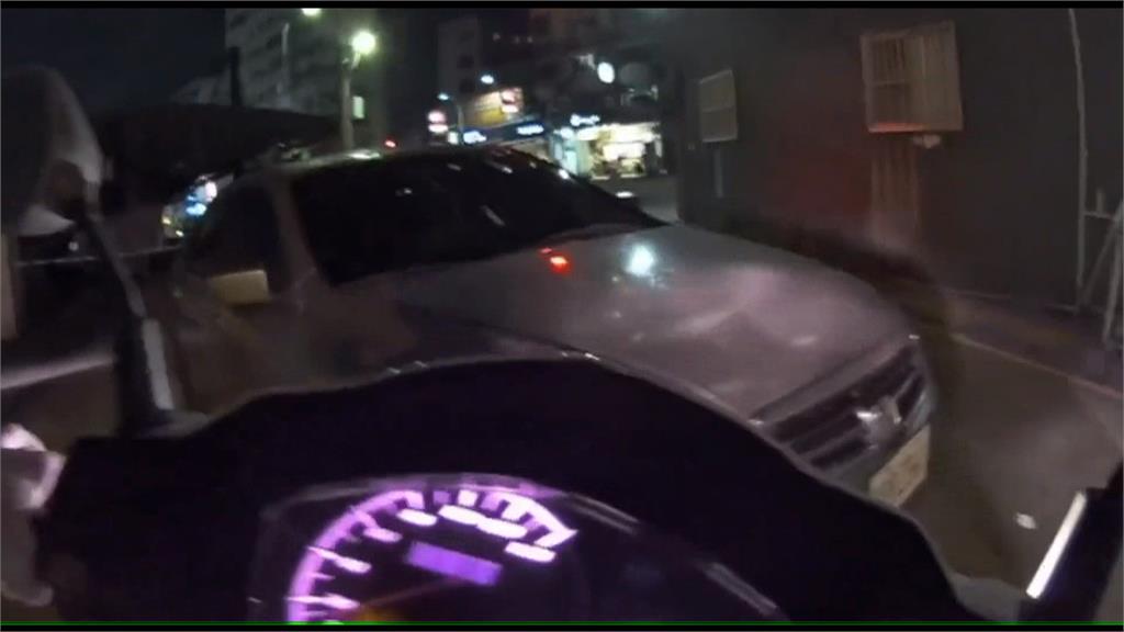 警匪追逐！２失聯移工拒檢逃逸　「棄車狂奔」闖捷運站停車場