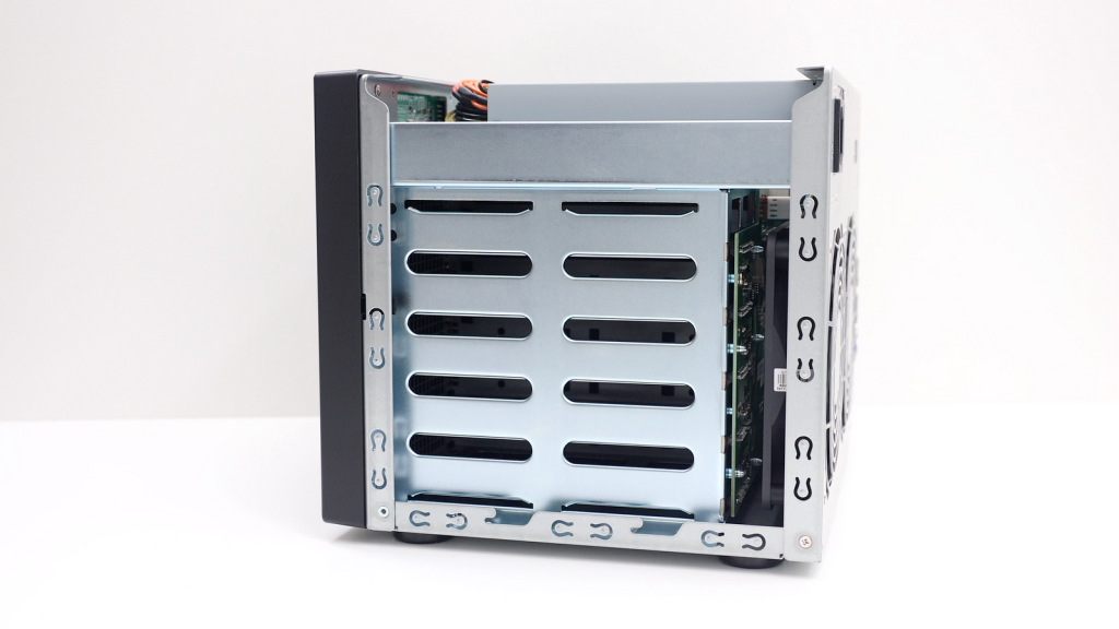 高階 NAS 作為影音剪輯外接可行嗎?ASUSTOR AS68與Samsung SSD搭配出10GbE 高速 All Flash NAS