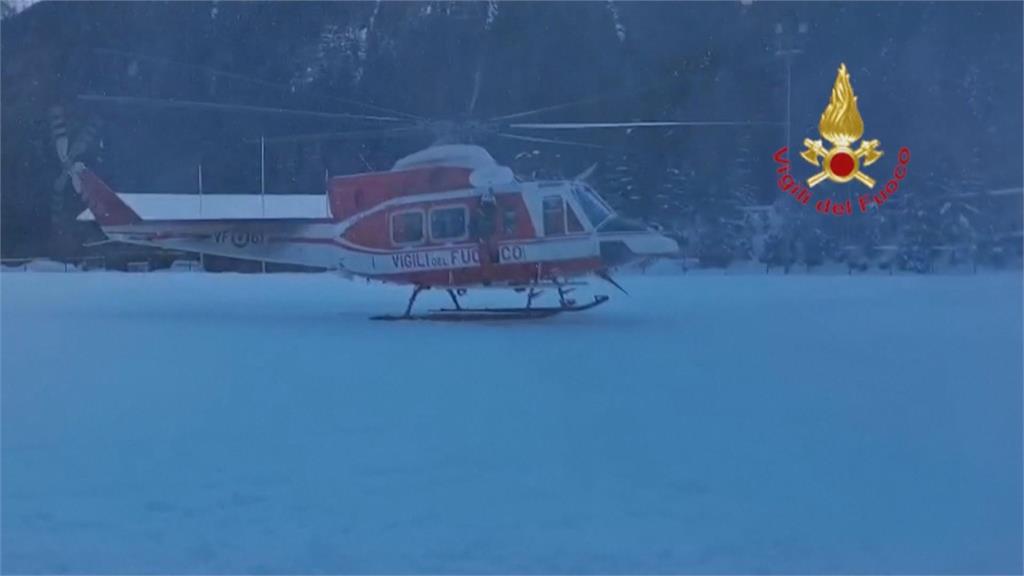 滑雪勝地纜車撞上山頂站　4人受傷百人一度受困