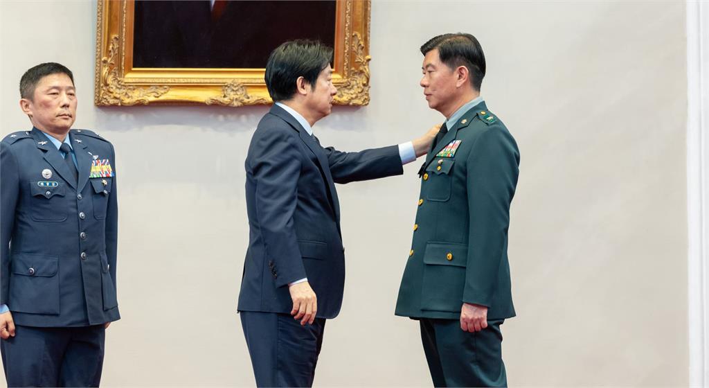快新聞/孫立方晉任中將!賴清德主持授階典禮 勉勵強化保防安全工作