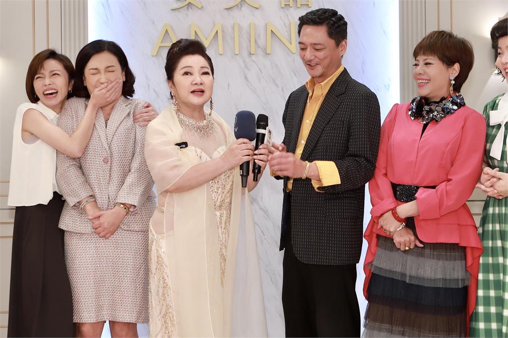 白冰冰客串演八點檔《愛的榮耀》!藍葦華:可以來當我老婆