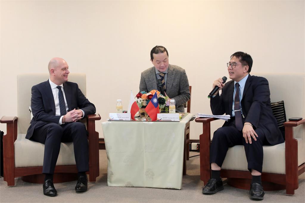 新任波蘭駐台代表拜會黃偉哲 共盼交流帶動台波發展