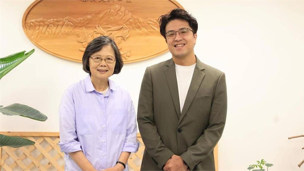 快新聞／與沈同行！沈伯洋明震撼合體蔡英文　晚間直奔南機場夜市