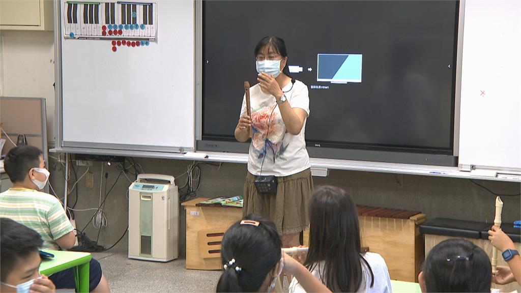 基層教師怒吼! 中小學導師加給仍維持3000元