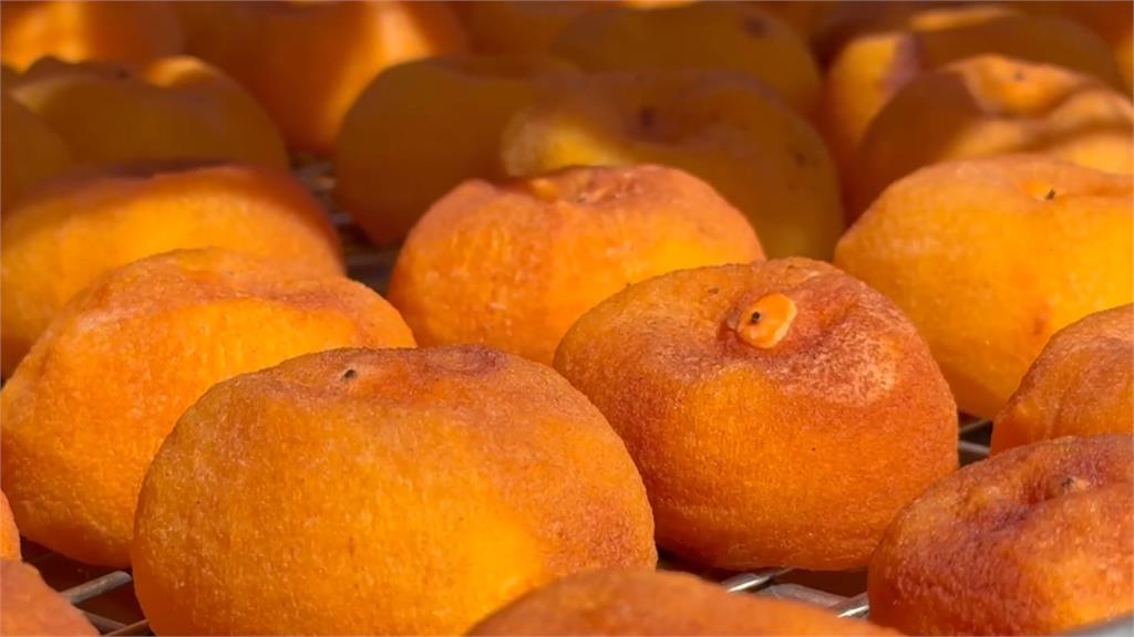 竹縣新埔「柿餅海」消失 一半棚架曬的都是「寂寞」