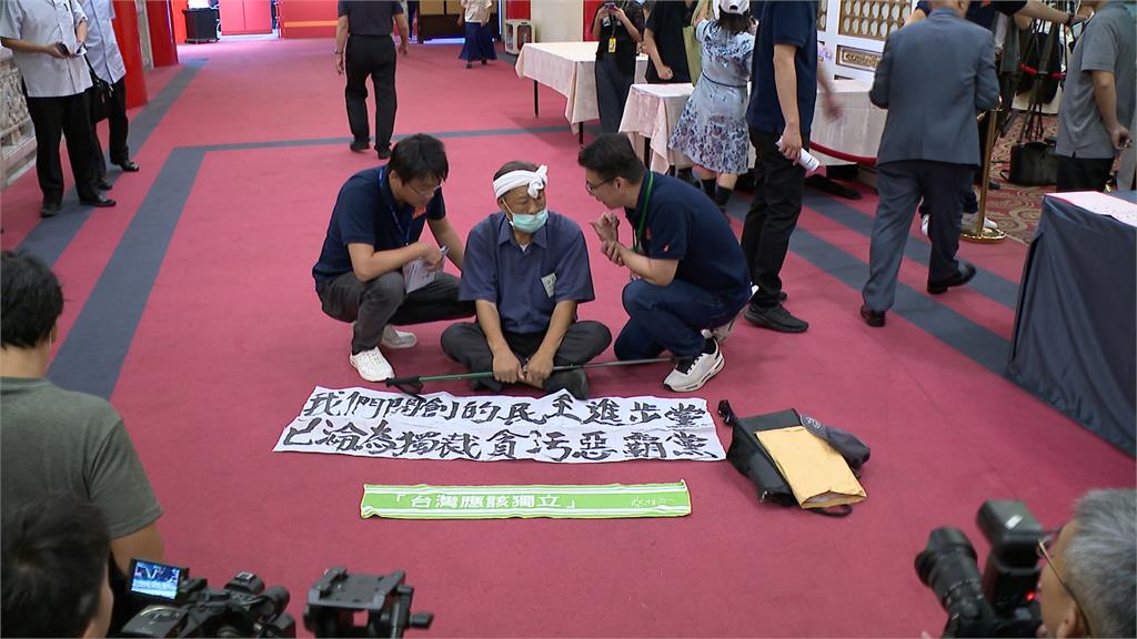 民進黨創黨37週年 賴清德宴請創黨黨員籲守護台灣