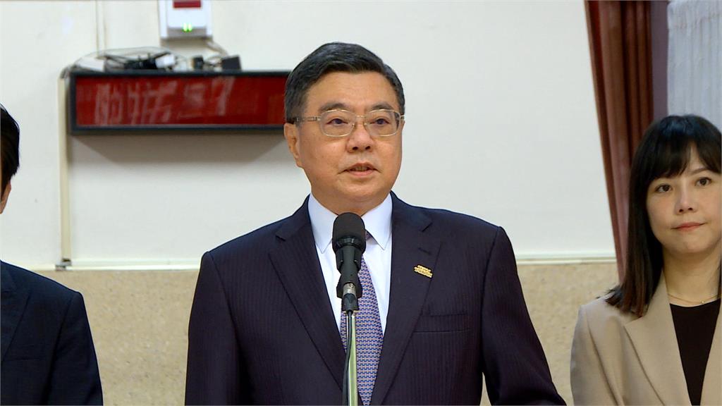 補充保費改革政院急喊卡　朝野轟草率倉促搞突襲