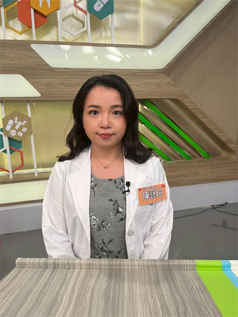 甄莉抱持「沒開封就沒壞」的觀念吃東西被兒子教訓！最後真的送急診