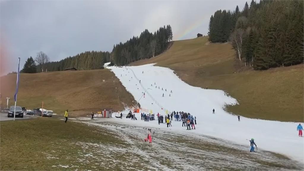 奧地利滑雪場缺雪關閉　門票因通膨飆漲衝擊生意