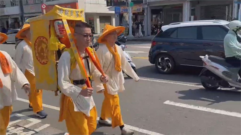 武德宮開基天官武財神駕到　雙財神高雄合體！　信徒擠爆意誠堂