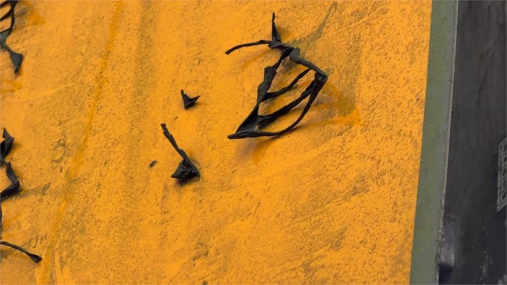 基隆告示牌"字體斑駁"看不清 民眾戲稱:天書.甲骨文