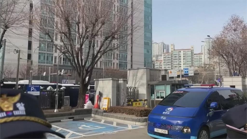 尹錫悅親自出席羈押庭 支持者翻牆進法院被捕