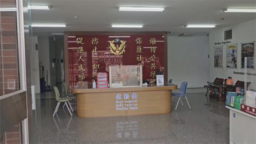 屏東警值班看女直播主 影片曝光引發網友熱議