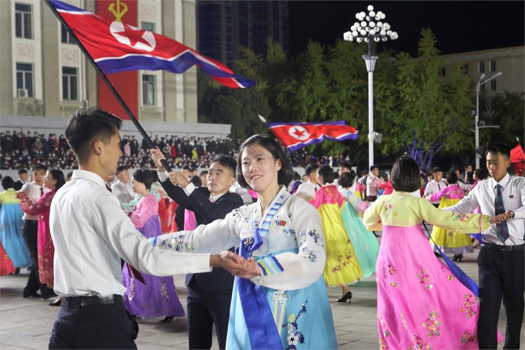 花20倍月薪看《愛的迫降》也甘願!北朝鮮「最受歡迎韓劇」排行出爐