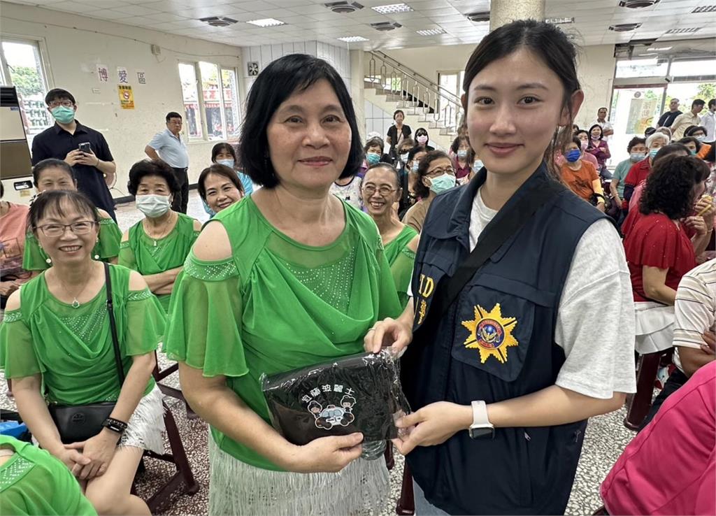 宜蘭警邀「全台最大坐龍觀音」組打詐神明隊!攜手反詐守護蘭陽相親