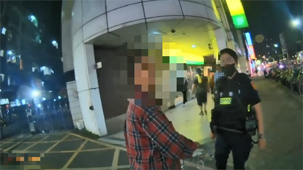 快新聞／三重婦「為這事」大鬧鍋貼店　警一查...同行人竟是通緝犯