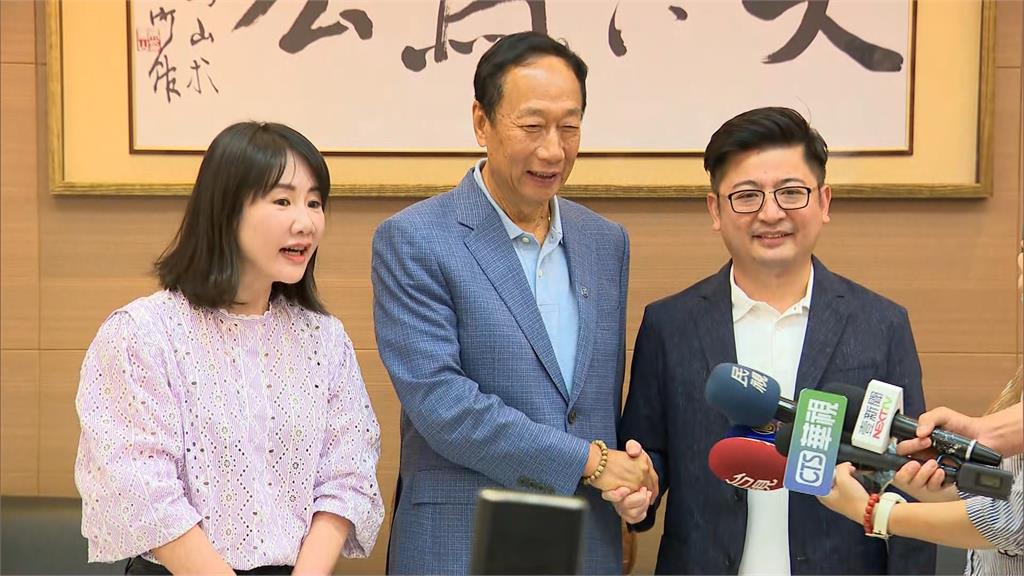 謝典林退黨PO文「致敬」郭台銘退黨聲明　謝衣鳯駁「雙保險說」