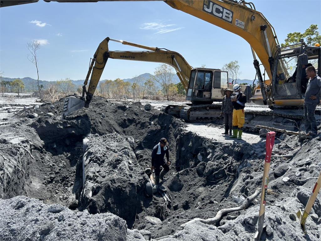快新聞/車埋2公尺深!佛祖街挖出第19具遺體 疑失聯砂石場老闆娘