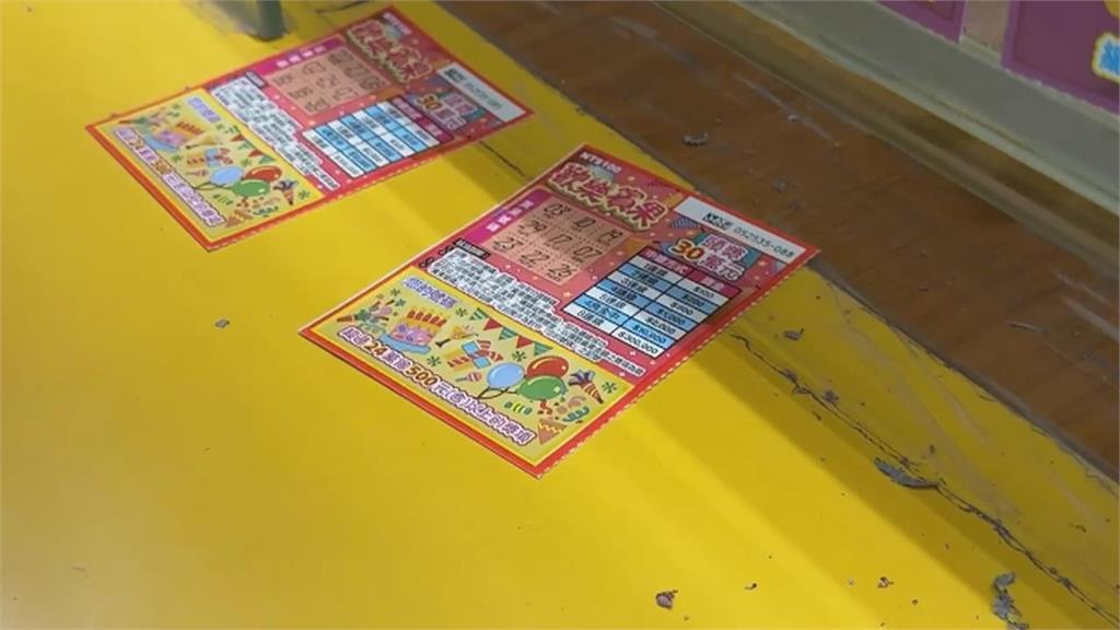 過年刮刮樂賠慘了!他霸氣買12張「慘虧金額曝光」網一看哭了:我是你10倍