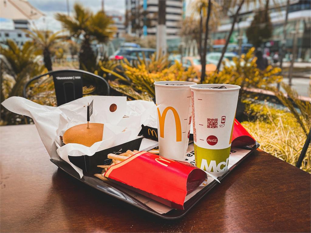 吃麥當勞能治頭痛?網實測「一套餐」喊有效 醫師證實揭背後真相