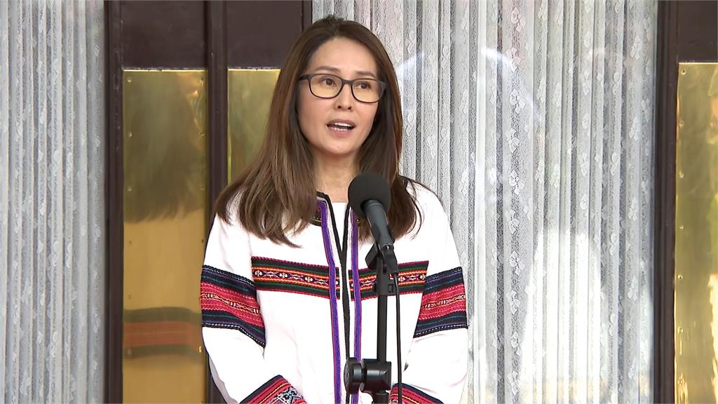 綠反對翻船案成立「調閱小組」 吳思瑤黃國昌互嗆不懂法律
