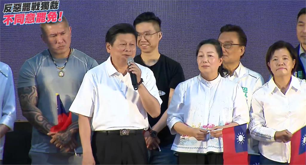 傅崐萁稱「沒空理答辯書」!見罷免理由大喊「無語問蒼天」遭網狂嗆:貶低民意