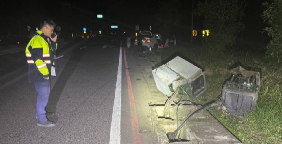 失控撞變電箱!宜蘭頭城370戶大停電 民眾險「回不了家」