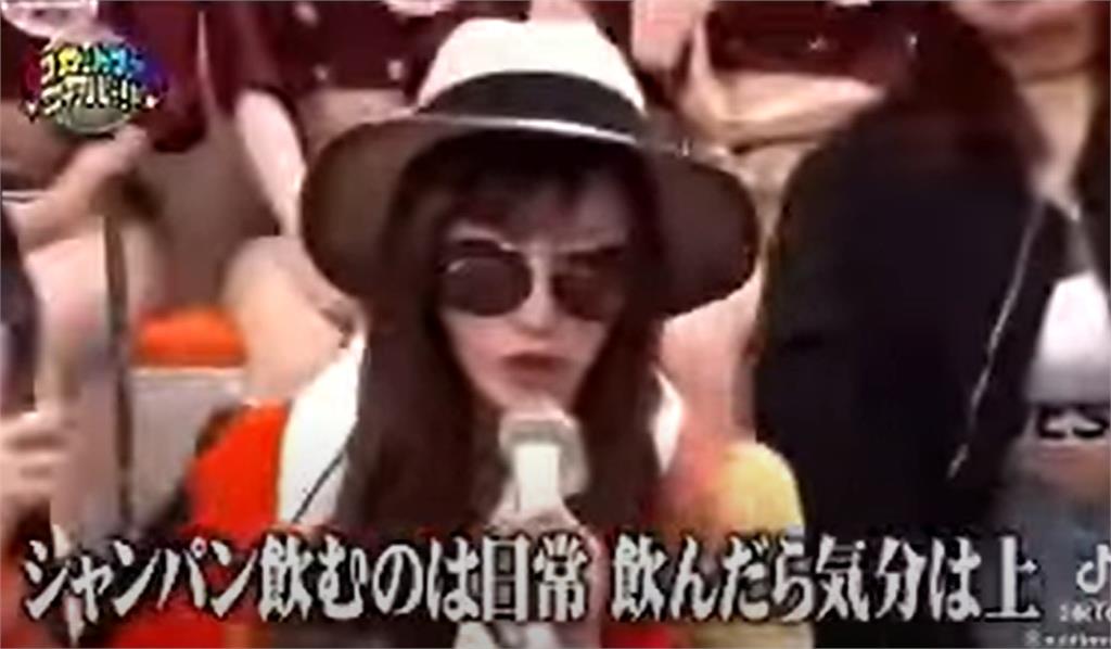 明日花綺羅捲性交易風波 超狂8大歷史曝 明日花綺羅捲性交易風波!「超狂8大歷史」遭挖出…竟曾是饒舌歌手