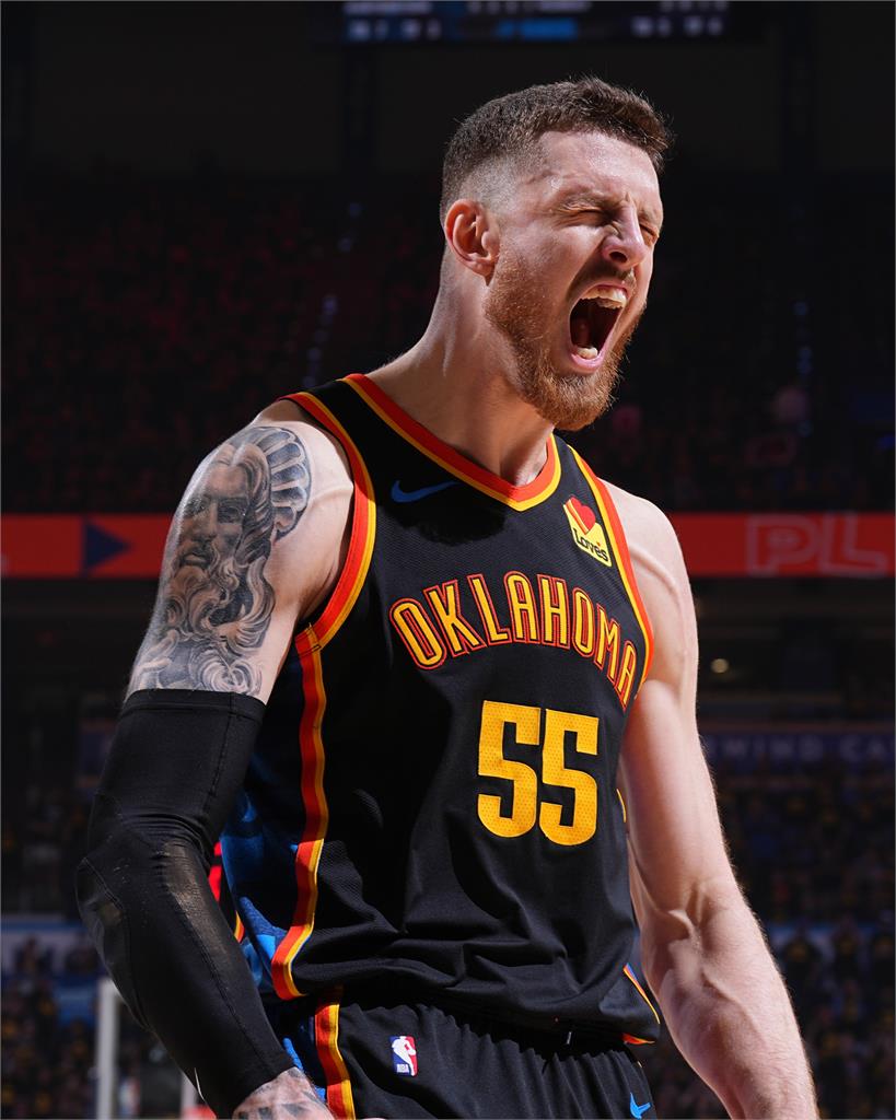 NBA季後賽(影)/雷霆展現頭號種子實力!G2半場攻下87分創下季後賽得分紀錄