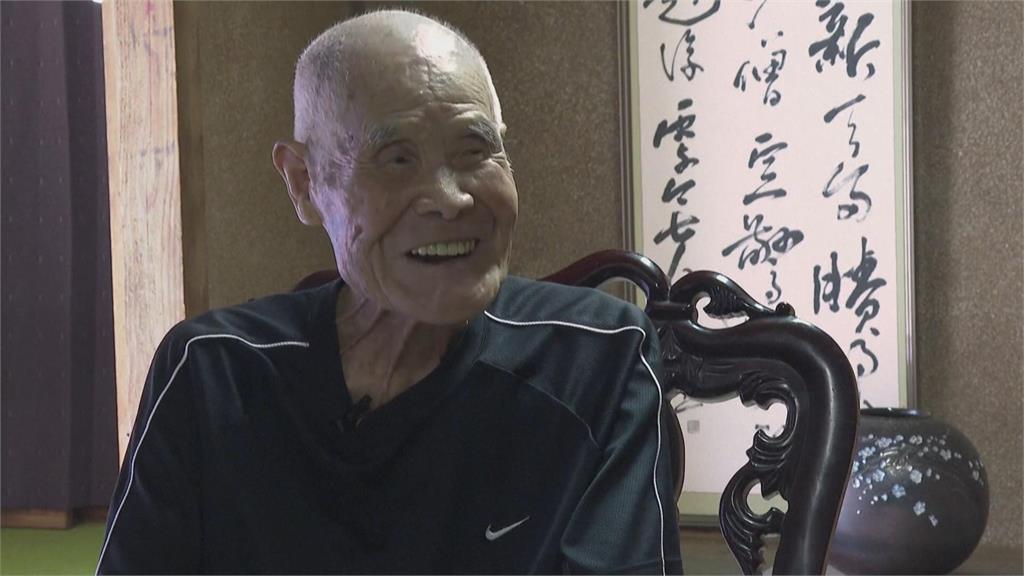 日本102歲男成功登頂富士山 獲最年長金氏世界紀錄