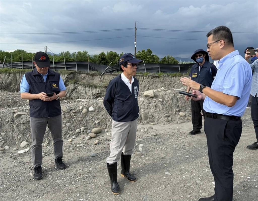 快新聞/驚!美濃農地遭盜採「挖出天坑」 高市府地毯式巡查出手重罰