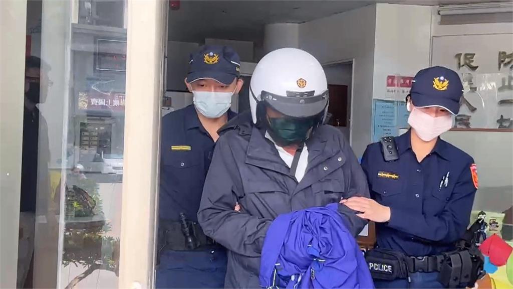 高雄車禍1死8傷 73歲駕駛"2年5違規"30萬交保