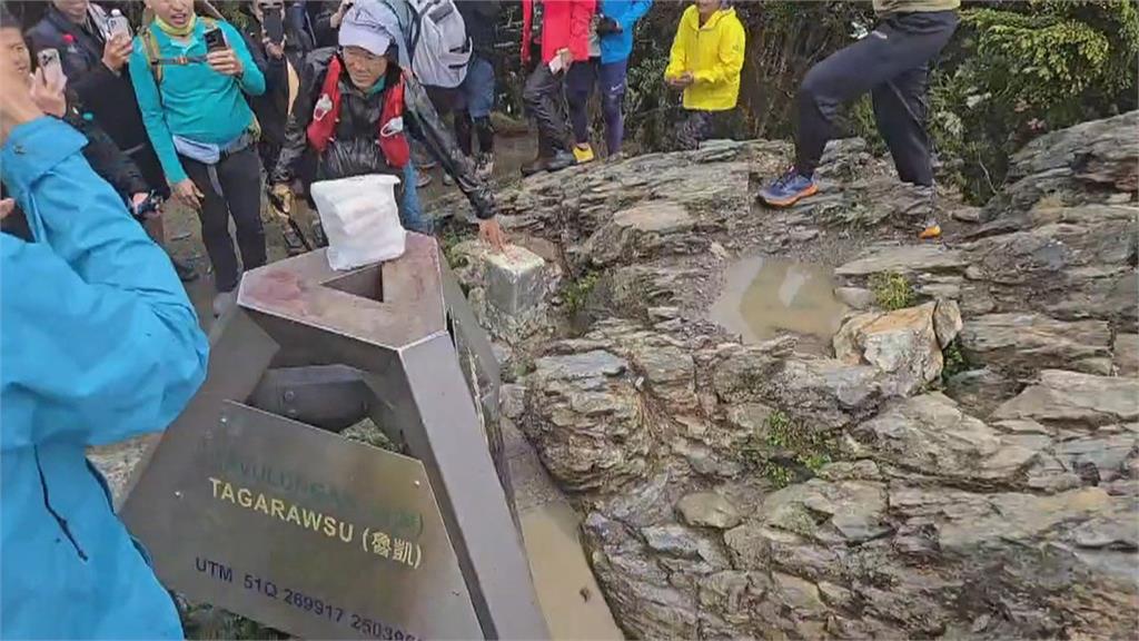 戶外極限運動愛好者挑戰極限! 34天走完台灣百岳 締造歷史新紀錄