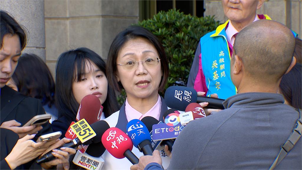 轟藍委赴中! 公督盟批"回國就卡國防預算":算哪國立委?