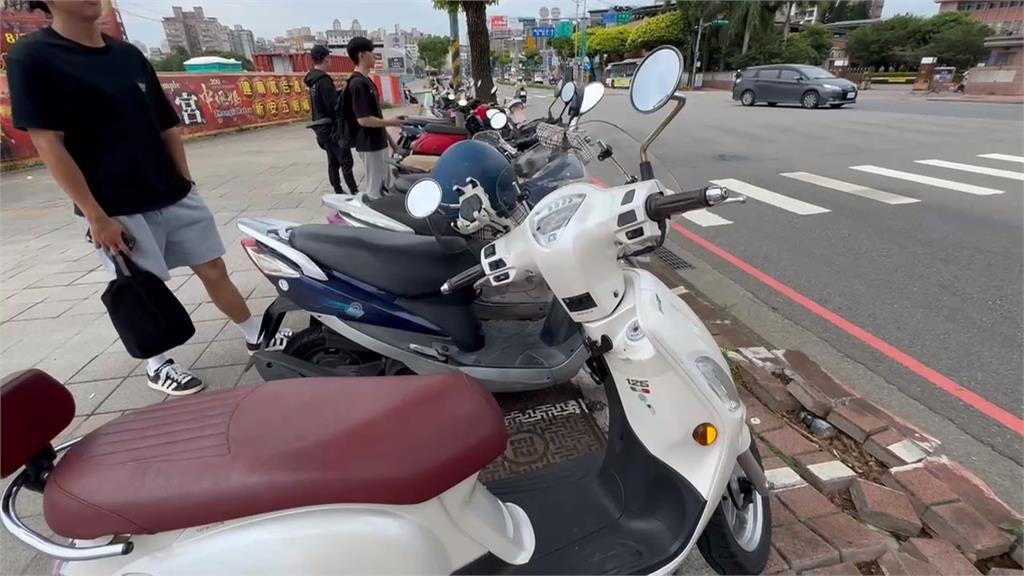中壢仁海宮廟會機車亂停　　警方一晚開罰300件　本週直接拖吊