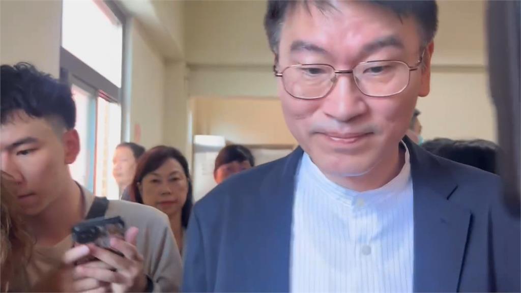 林楚茵遭王鴻薇打傷 丈夫梁文傑心疼發聲了
