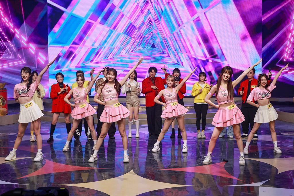 白家綺、嚴立婷「裸體丁字褲還圍個肚兜」人生首次豁出去!梁赫群被群壓怒喊「是誰」